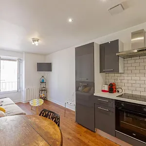  Appartement Junto Rock - Plages - Casino - Wifi - Vod